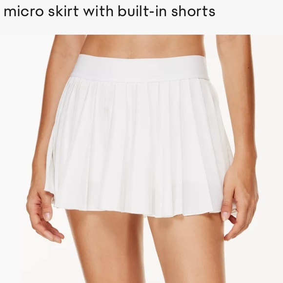 Aritzia Skirts Aritzia Tna Tennis Skirt With Built In Shorts Poshmark
